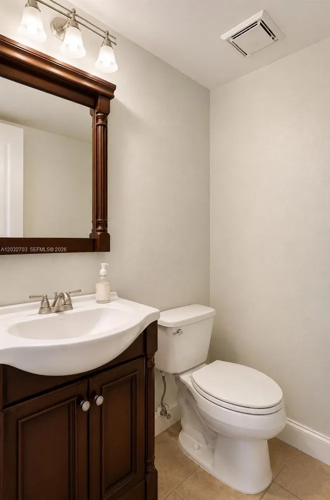 2560 NW 99th Ave, Coral Springs, FL 33065