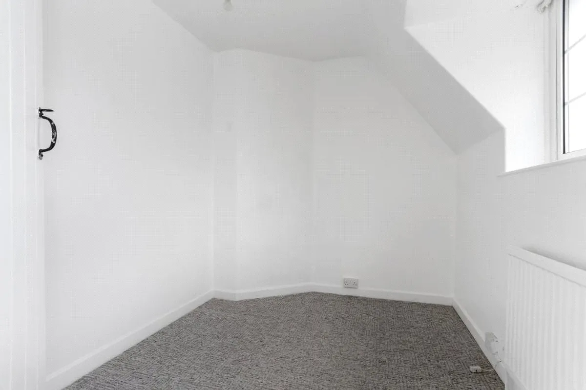 Church Street, Theale, RG7