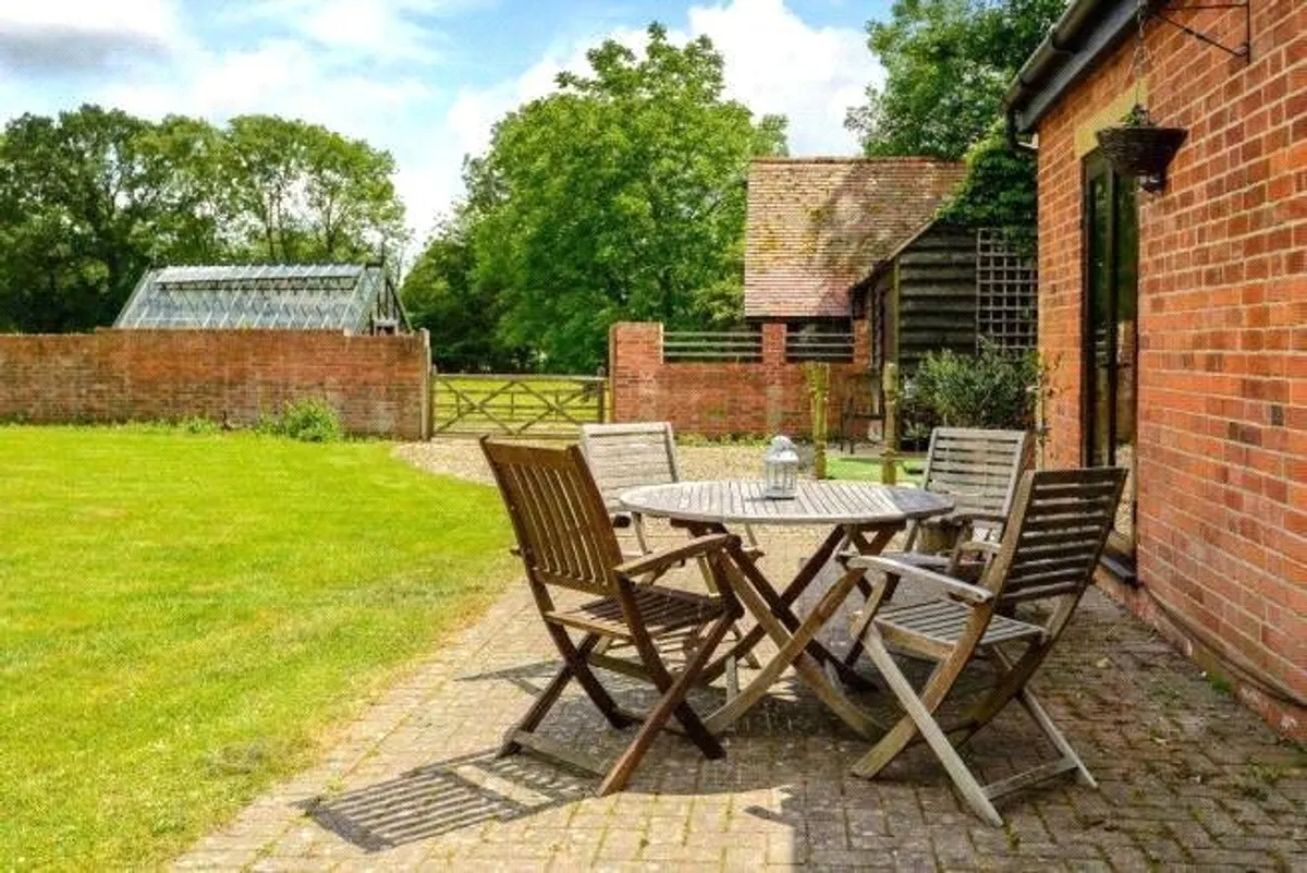 Little London, Tadley, Hampshire, RG26
