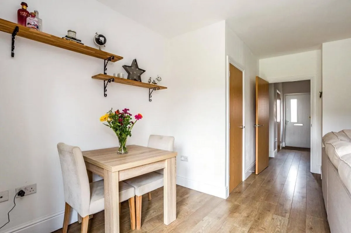 Keble Road, Basingstoke, RG24