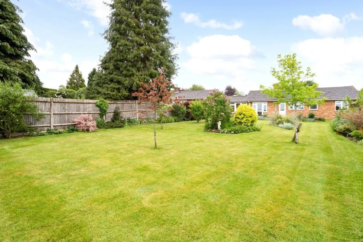 The Drive, Oakley, RG23