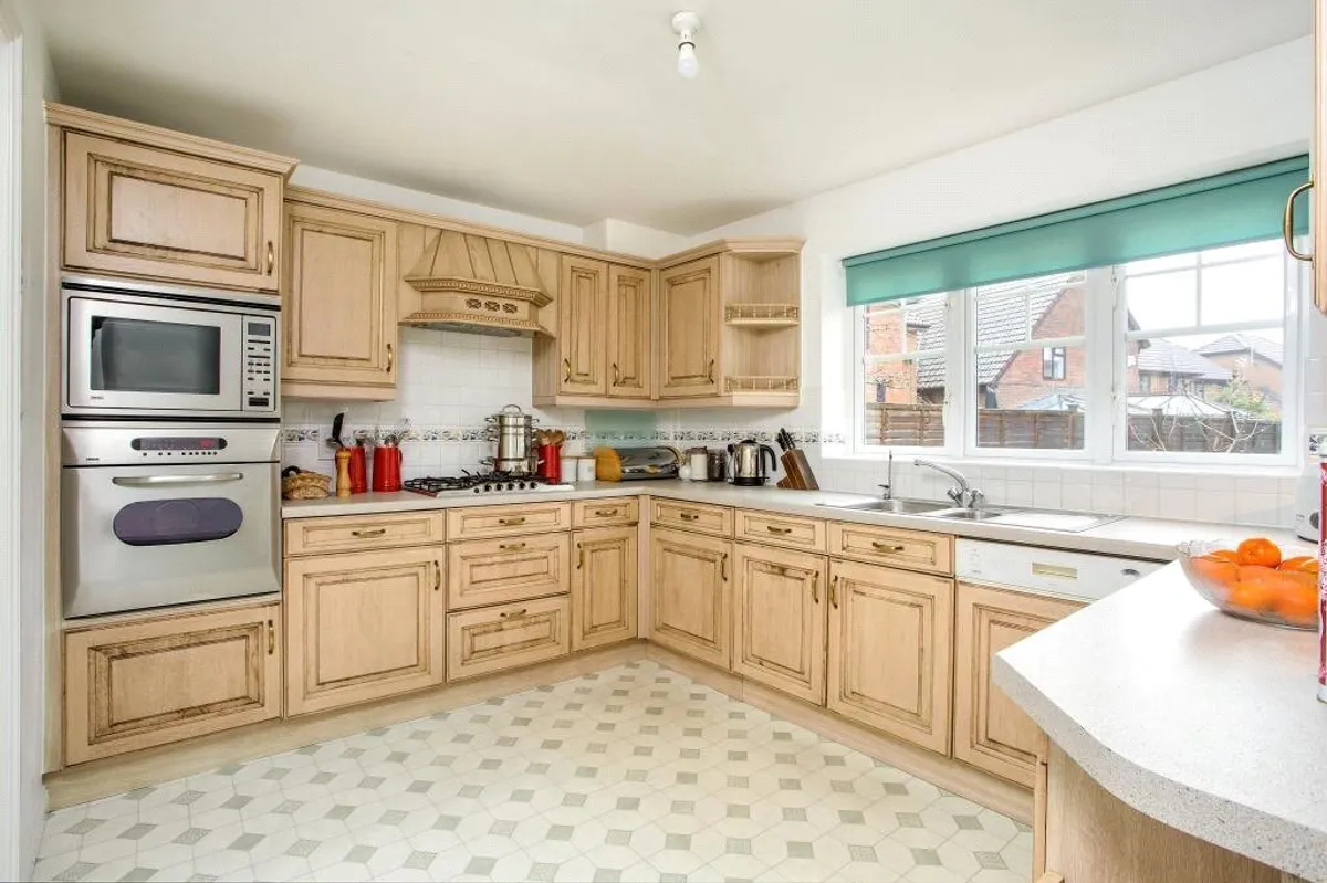 Wallis Drive, Bramley, RG26
