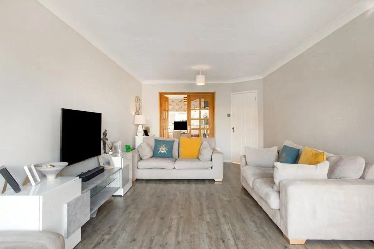 Almond Close, Old Basing, RG24