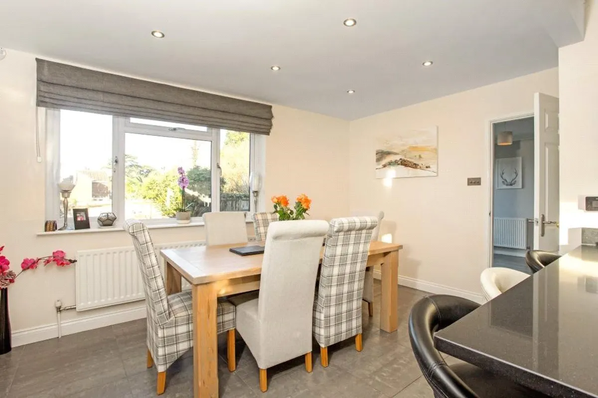 Almond Close, Old Basing, RG24