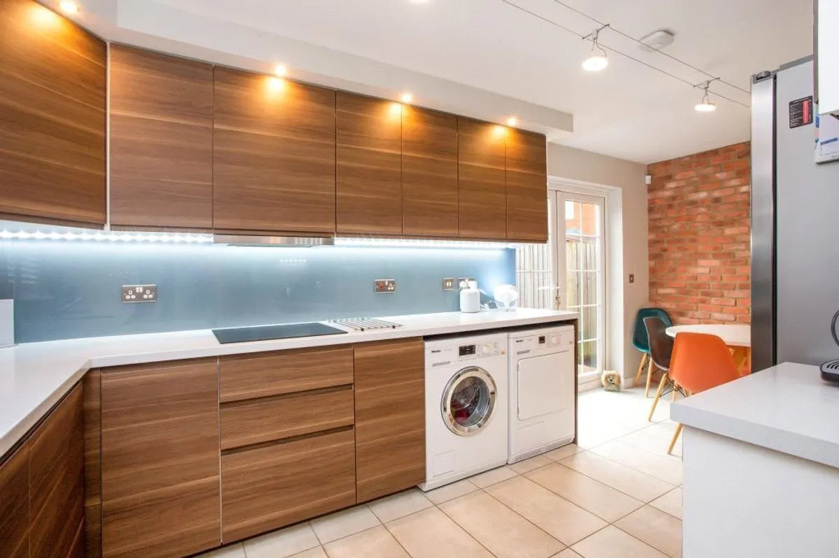 Balsan Close, Basingstoke, RG24