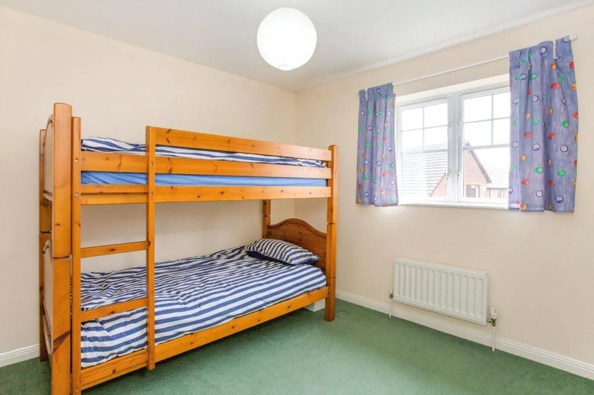 Wallis Drive, Bramley, RG26