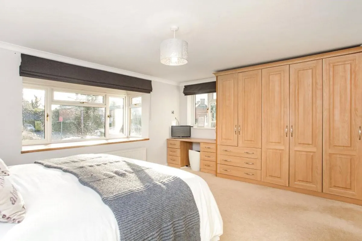 Almond Close, Old Basing, RG24
