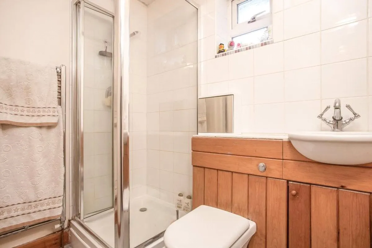 Oakdene, Little London, RG26