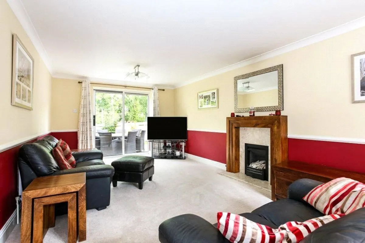 Clere Gardens, Chineham, Basingstoke, RG24