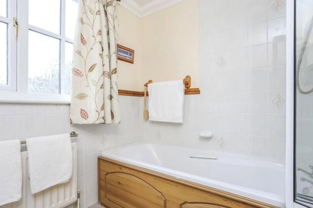 Woodcot, Silchester, RG7