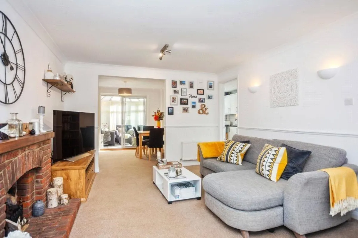 Saffron Close, Chineham, RG24