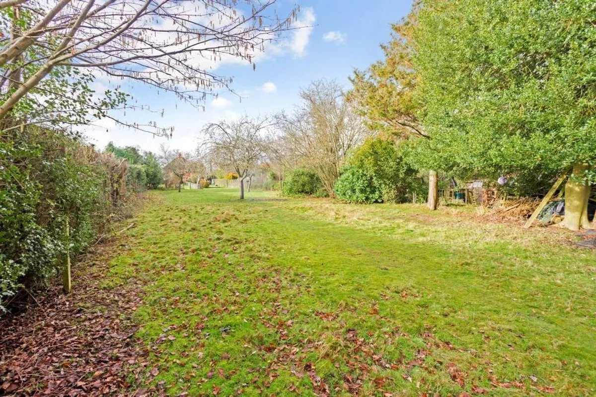 Oakdene, Little London, RG26