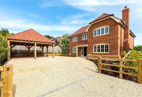 Langdale Rise, Cliddesden, Basingstoke, RG25