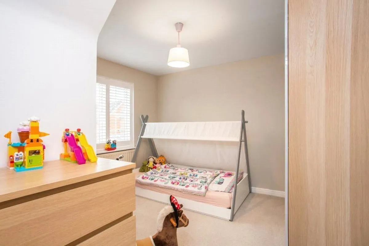 Balsan Close, Basingstoke, RG24