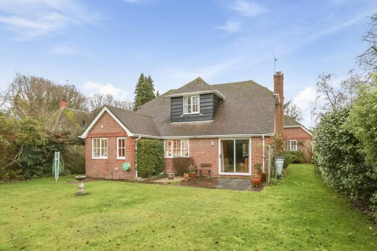 Woodcot, Silchester, RG7