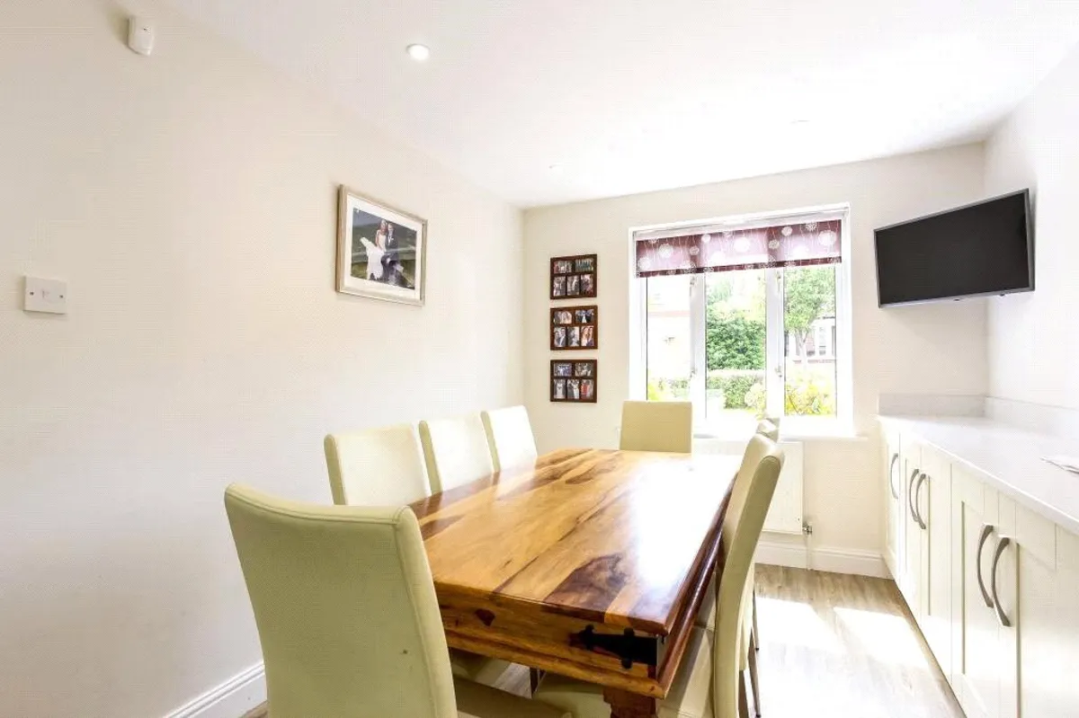 Clere Gardens, Chineham, Basingstoke, RG24