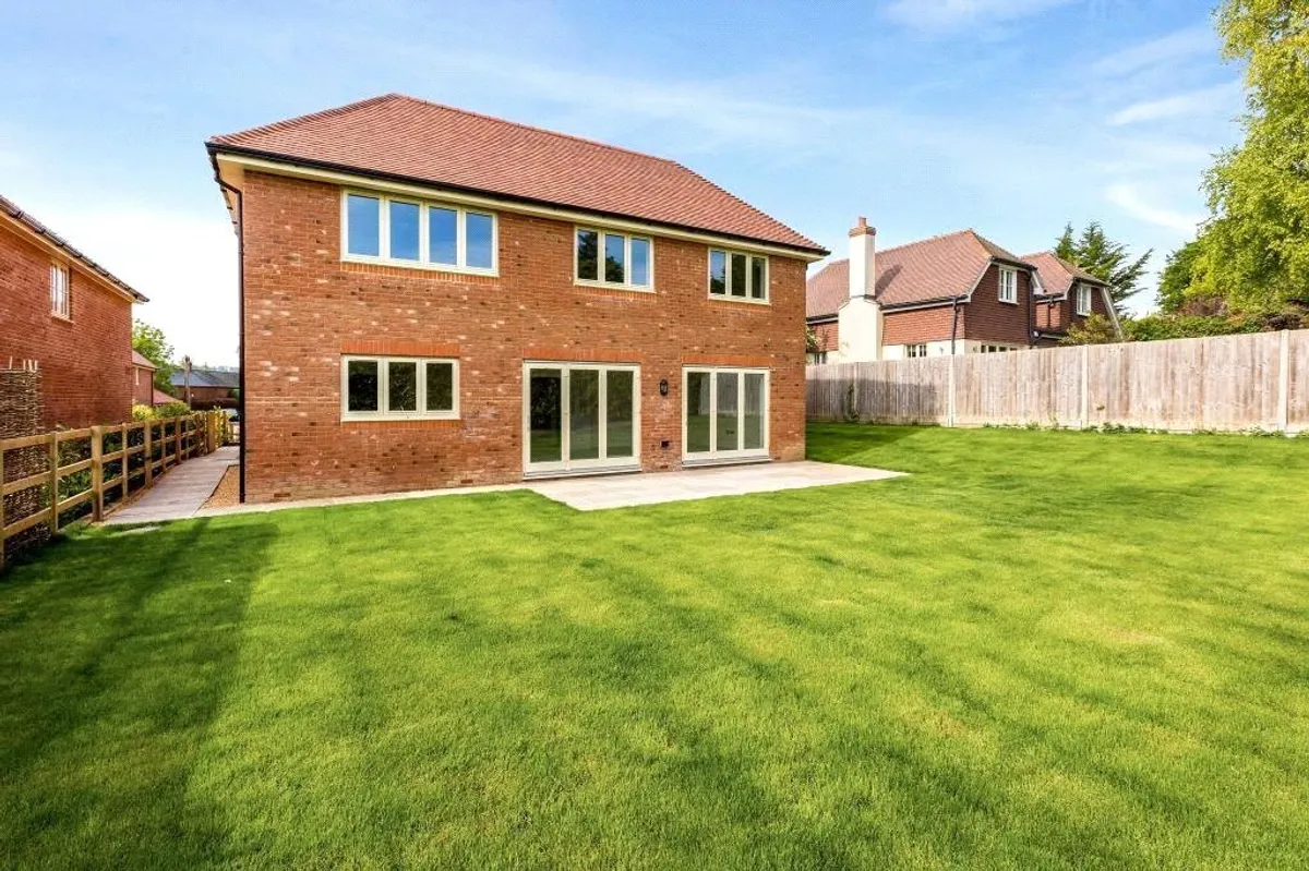 Langdale Rise, Cliddesden, Basingstoke, RG25