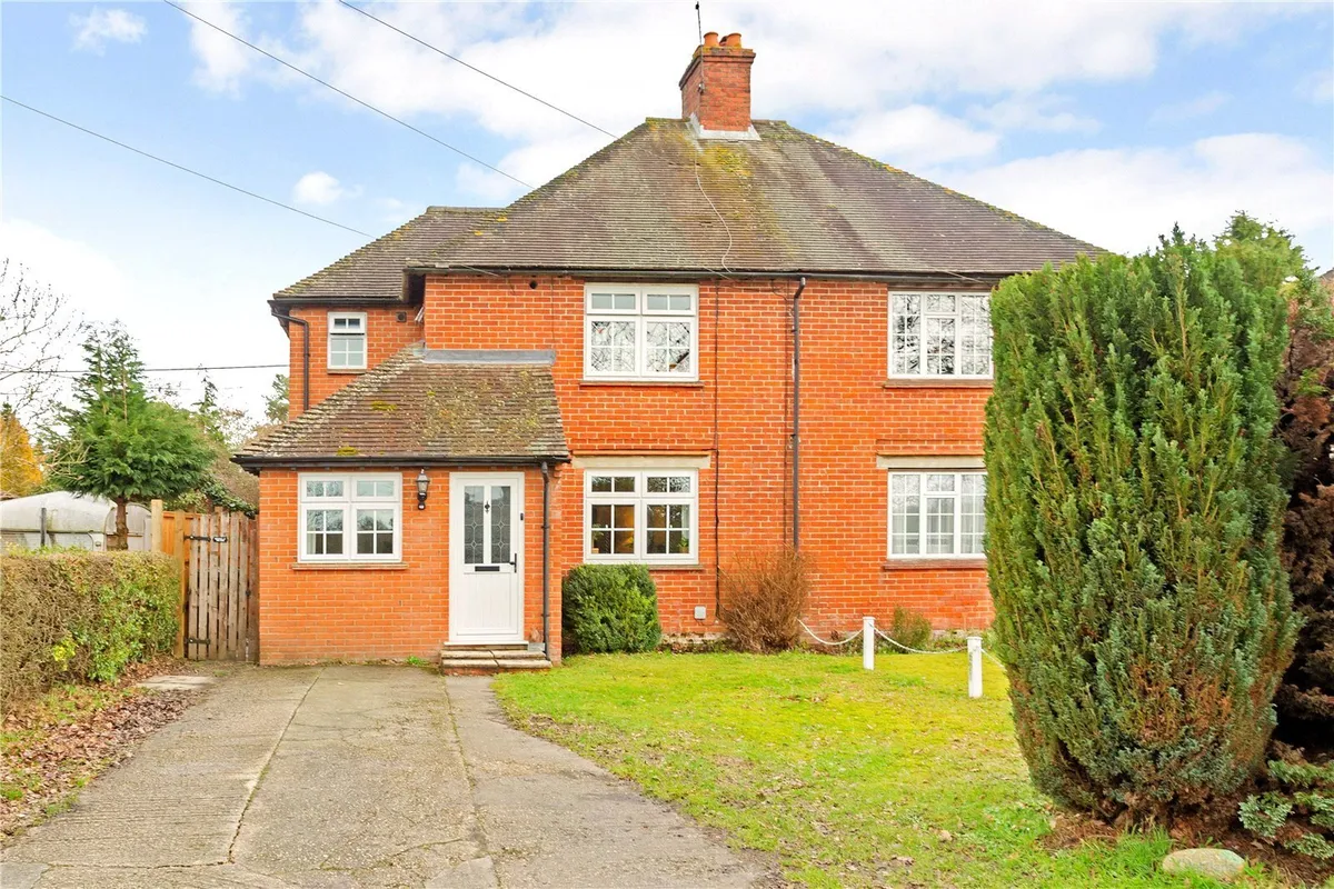 Oakdene, Little London, RG26