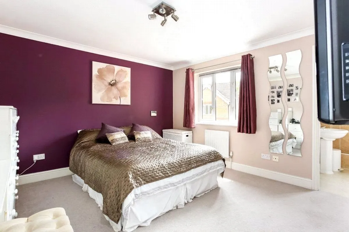 Clere Gardens, Chineham, Basingstoke, RG24