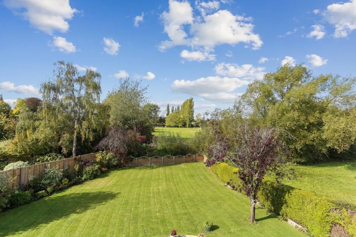 Vyne Meadow, Sherborne St John, RG24