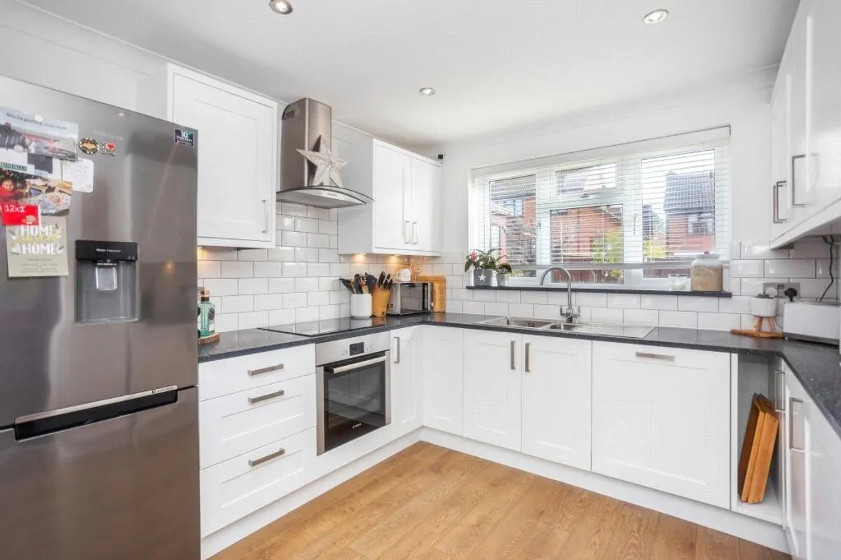Saffron Close, Chineham, RG24