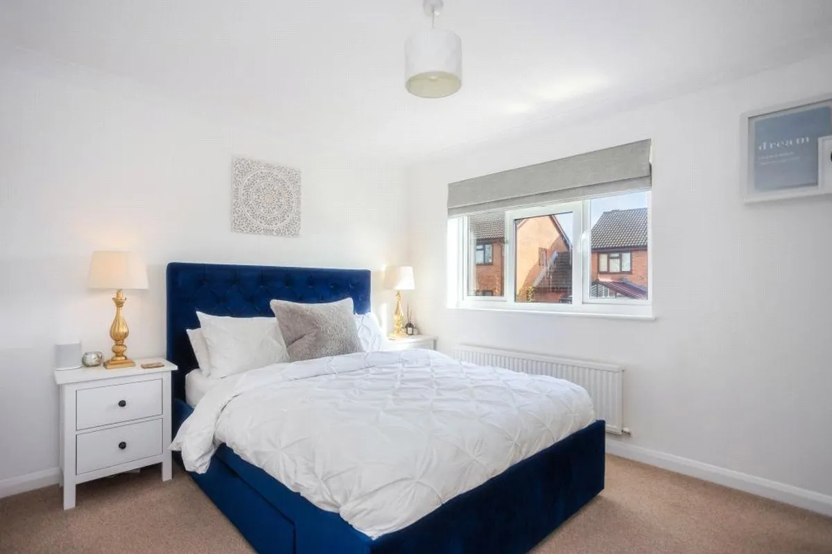 Saffron Close, Chineham, RG24