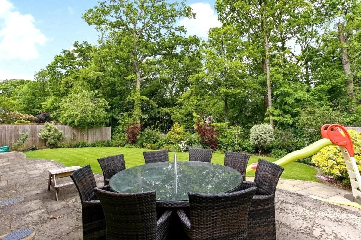 Clere Gardens, Chineham, Basingstoke, RG24
