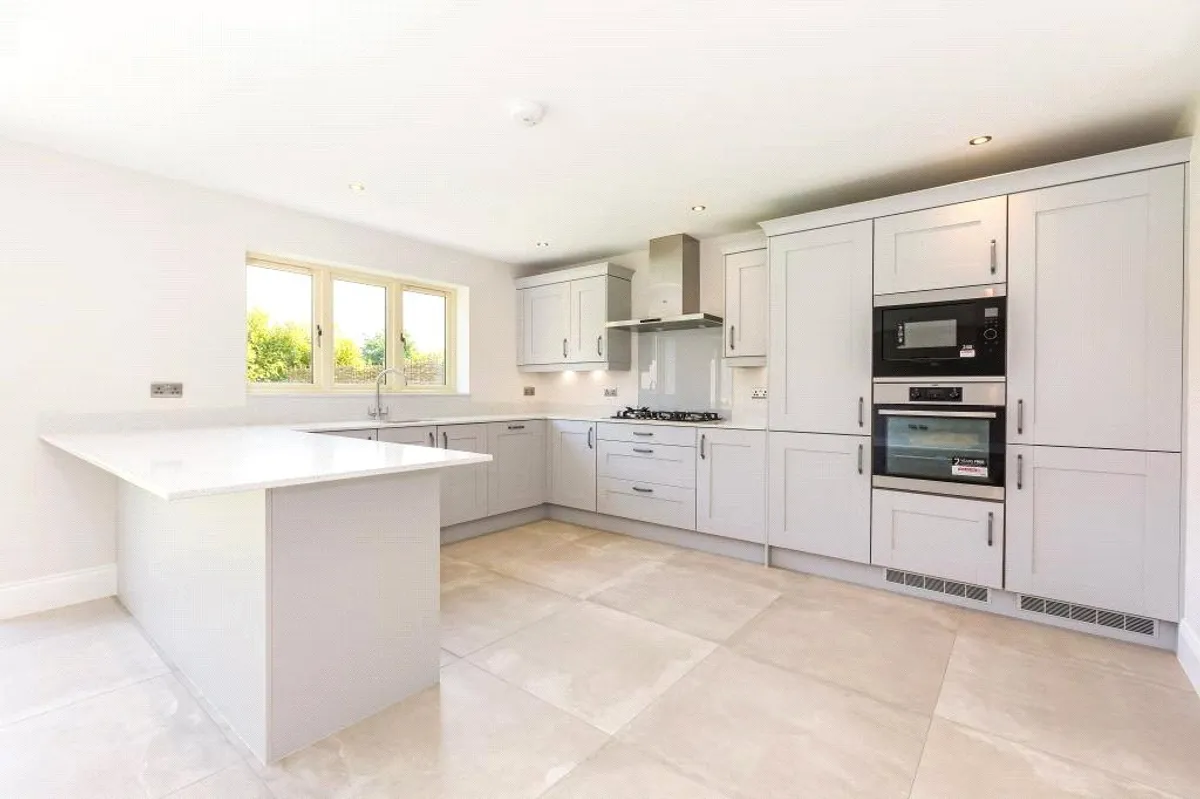 Langdale Rise, Cliddesden, Basingstoke, RG25