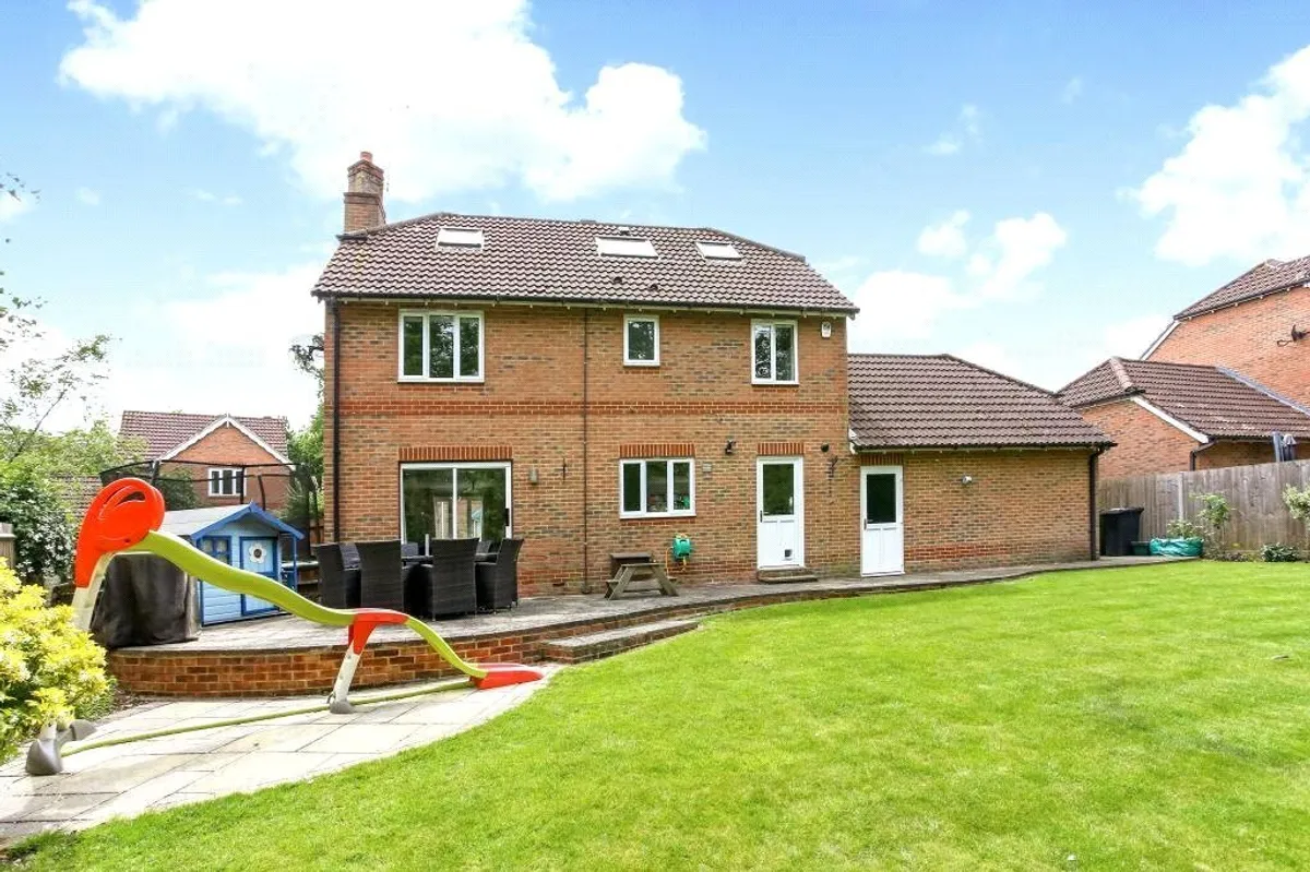 Clere Gardens, Chineham, Basingstoke, RG24