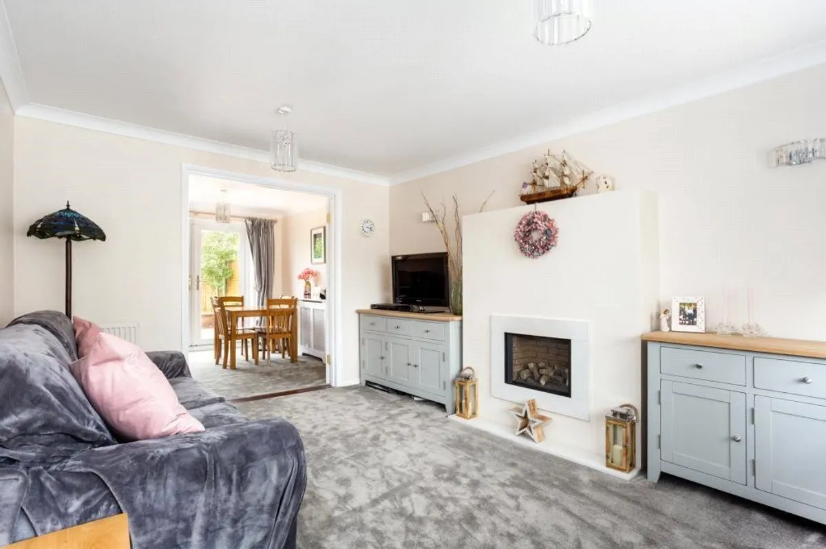Belmont Heights, Hatch Warren, RG22