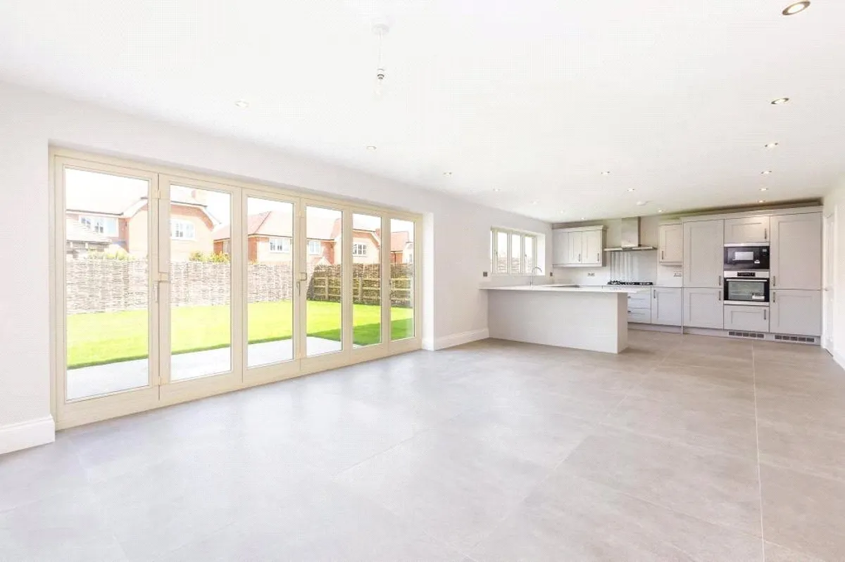 Langdale Rise, Cliddesden, Basingstoke, RG25