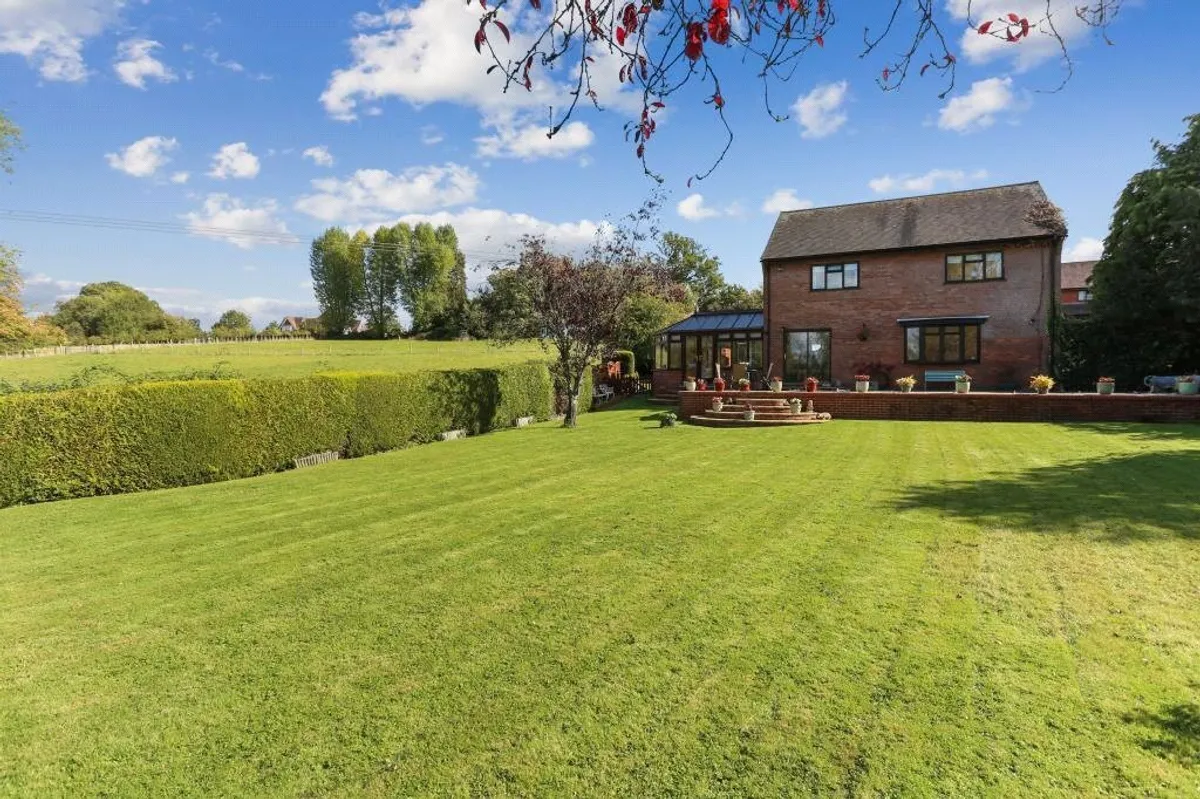 Vyne Meadow, Sherborne St John, RG24