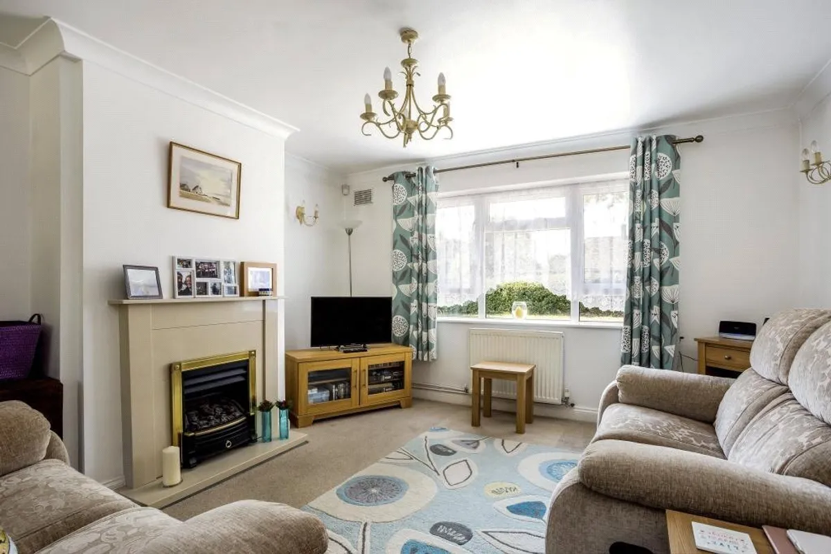 North Row, Bramley, RG26