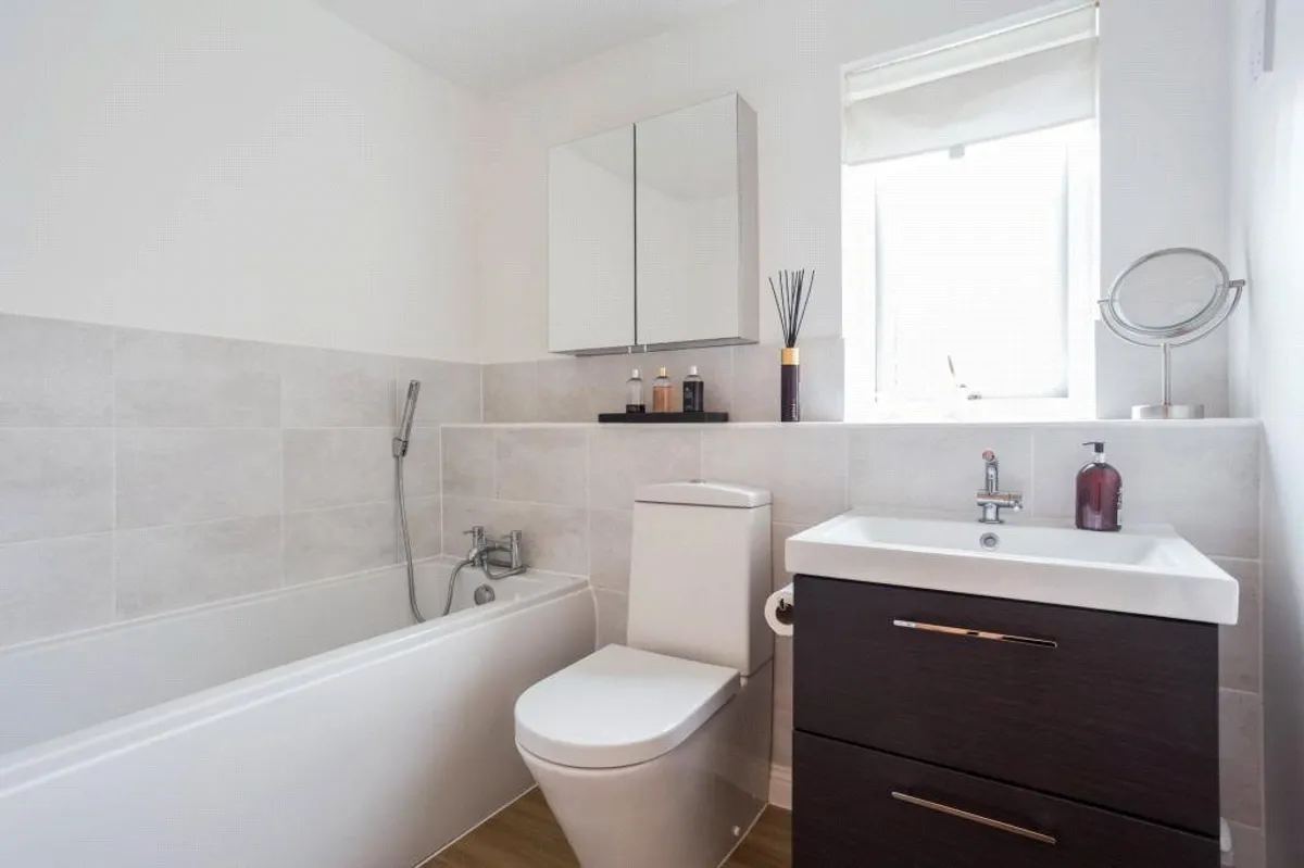 Meadow Rise, North Waltham, RG25