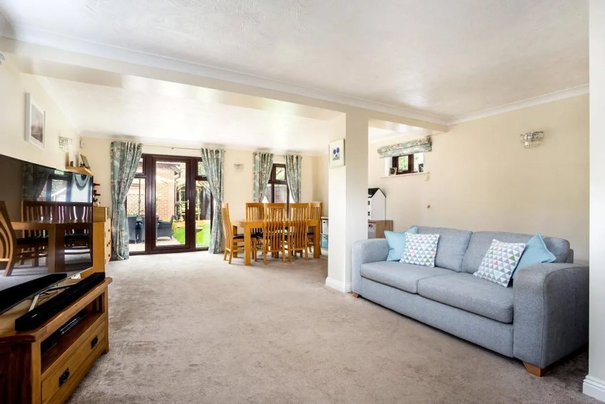 Burydown Mead, North Waltham, RG25