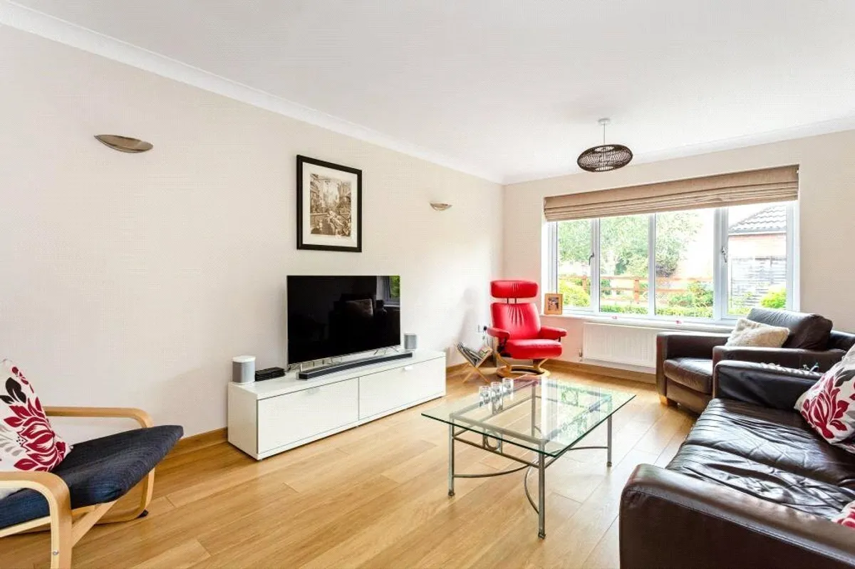 Wallis Drive, Bramley, Basingstoke, RG26
