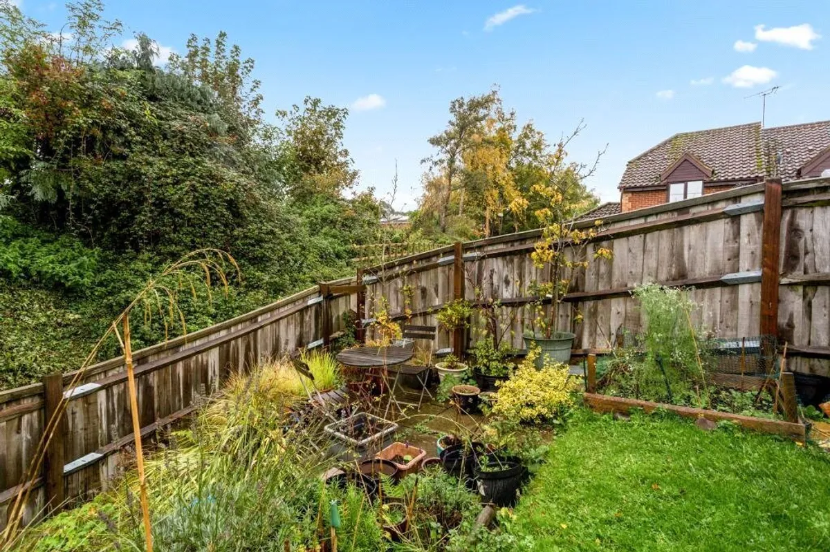 Meadow Rise, North Waltham, RG25