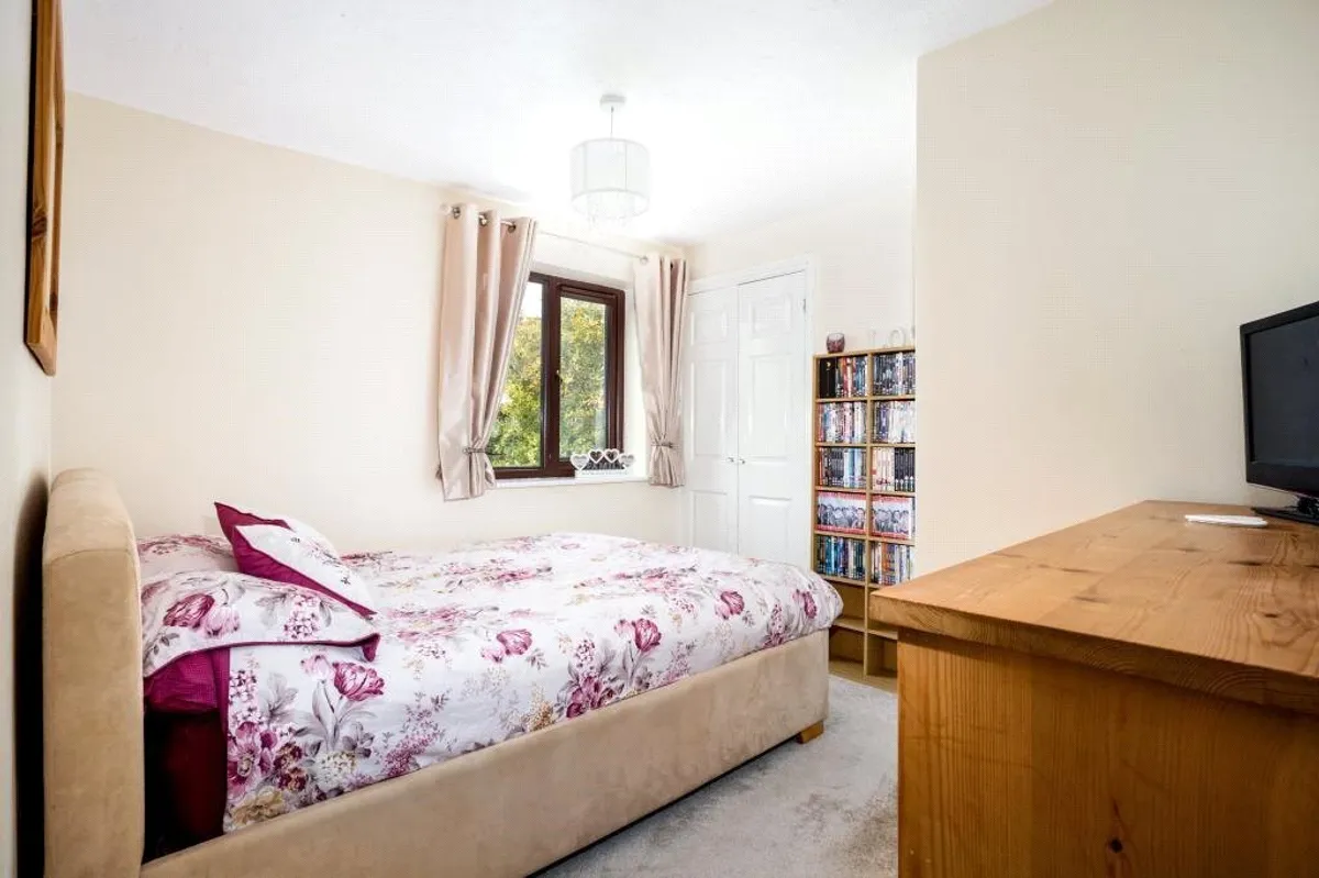 Burydown Mead, North Waltham, RG25