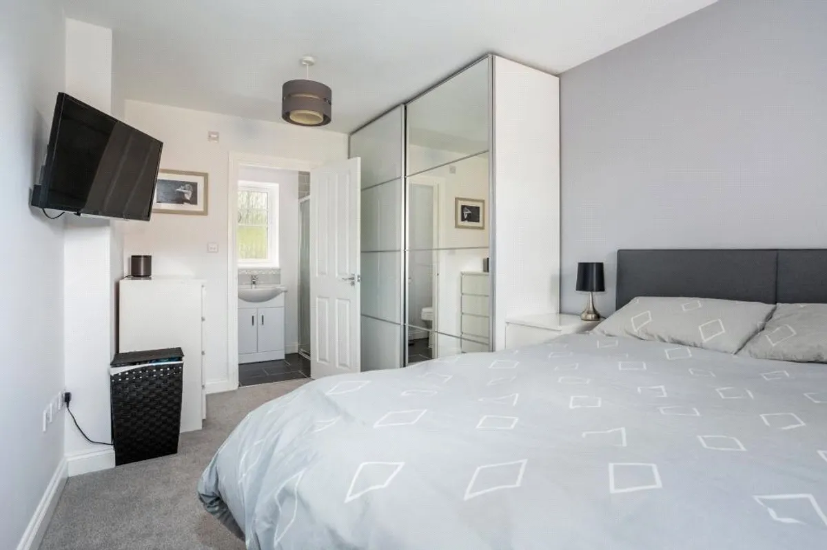 Wallis Drive, Bramley, Basingstoke, RG26