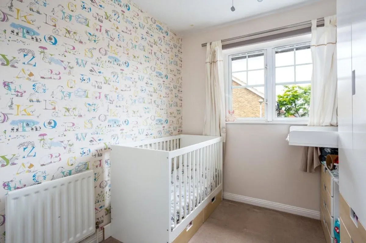 Wallis Drive, Bramley, Basingstoke, RG26
