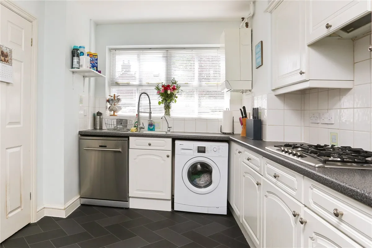 Morris Road, Farnborough, GU14