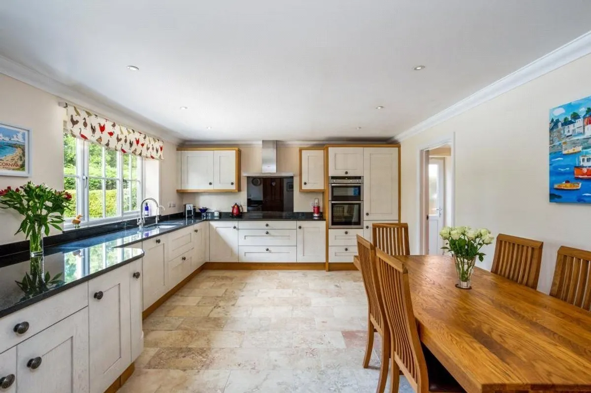 Leighton House, Pamber Green, RG26