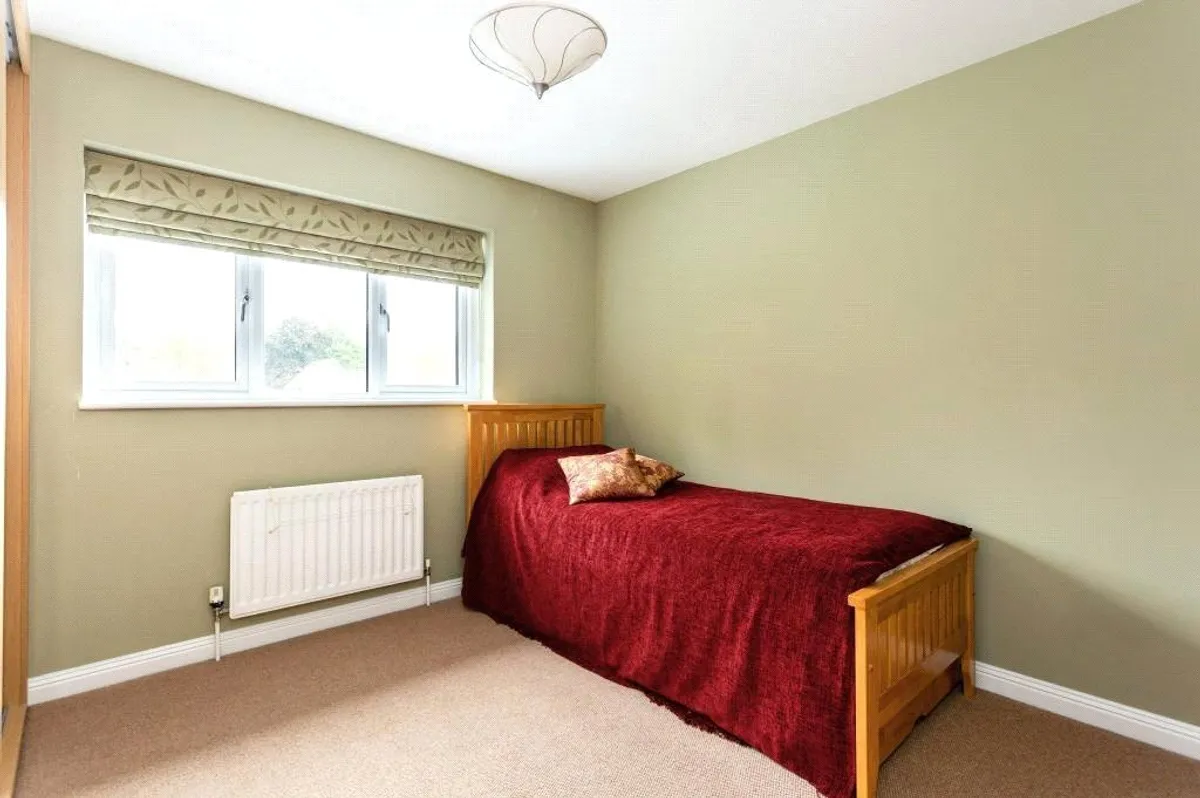 Wallis Drive, Bramley, Basingstoke, RG26