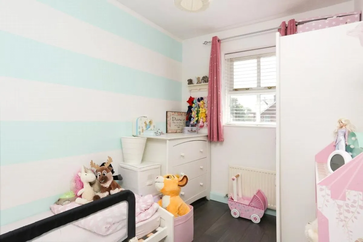 Morris Road, Farnborough, GU14
