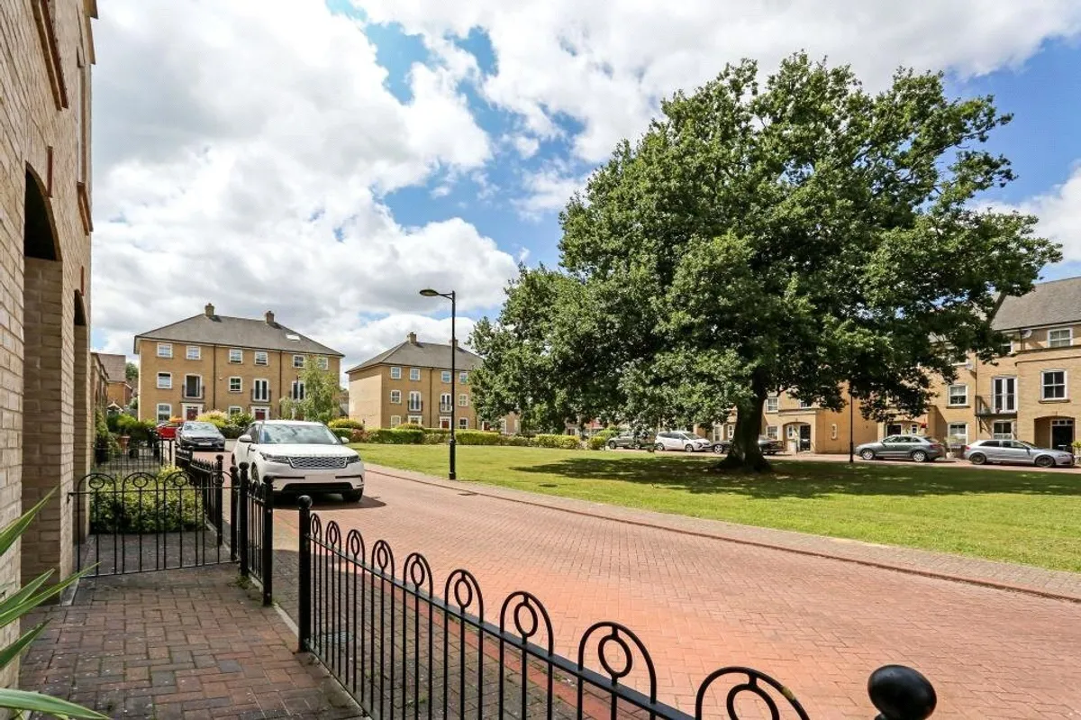 Buckland Terrace, Sherfield Park, RG27