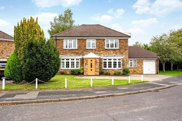 Wykeham Drive, Basingstoke, RG23