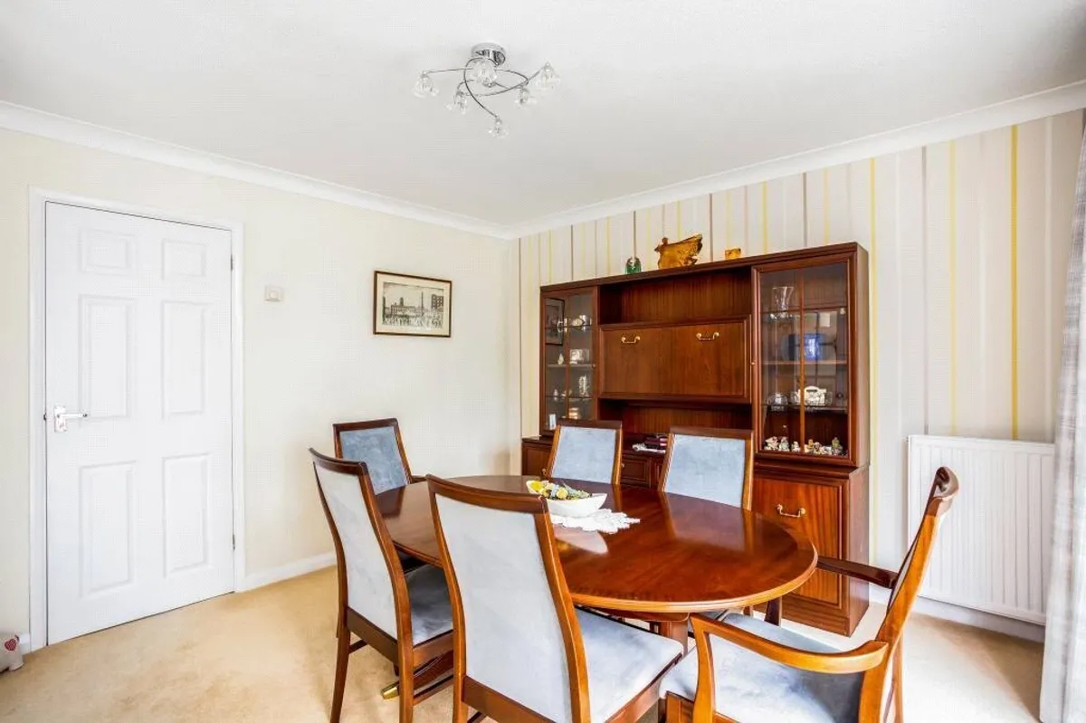 Poynings Crescent, Basingstoke, RG21