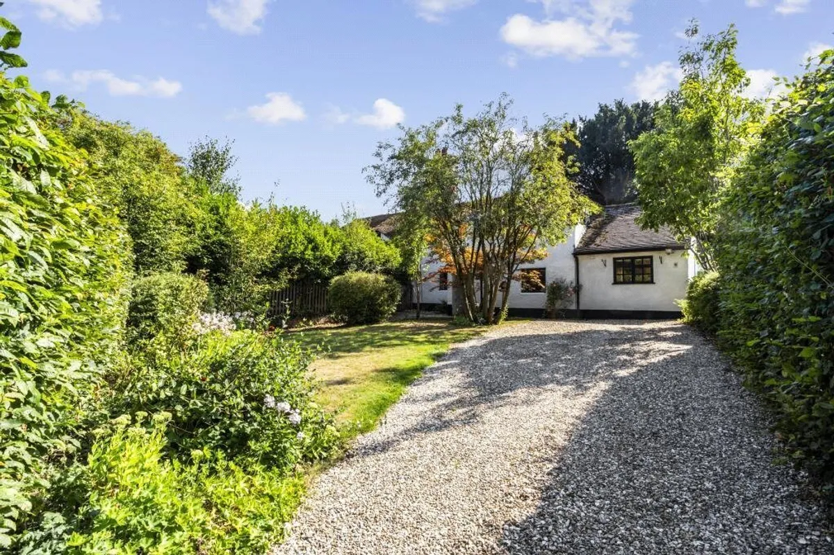 Gable Cottage, Sherborne St John, RG24