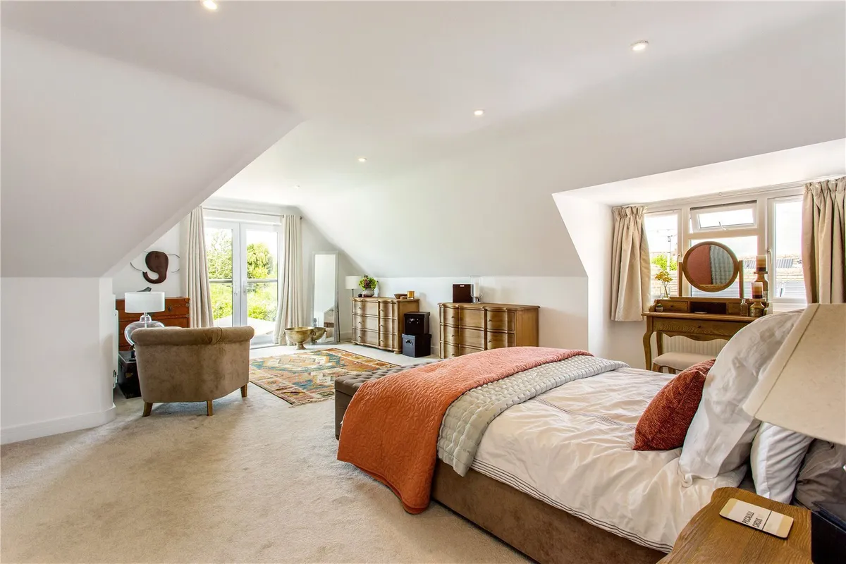 Coopers Lane, Bramley, RG26