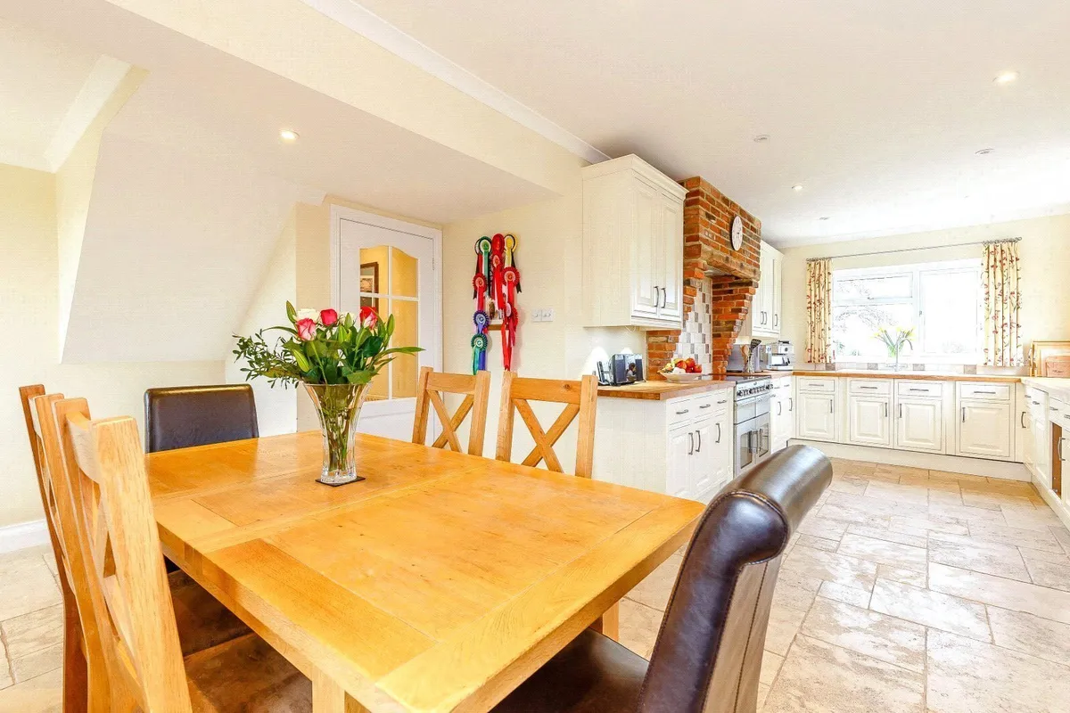 Knowl Hill, Kingsclere, RG20